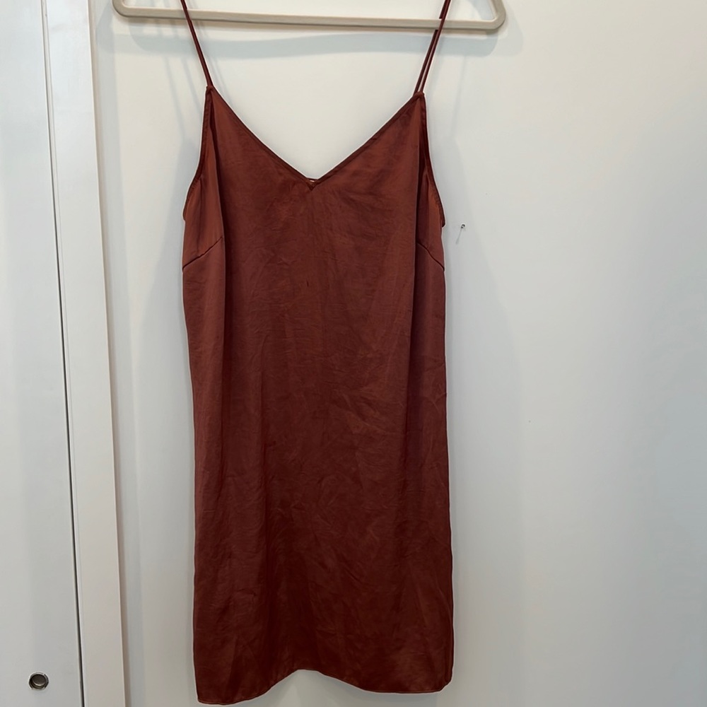 Aritzia Wilfred Free Vivienne Satin Slip Dress